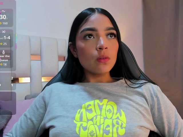 NauthyNahomi live cam on BongaCams