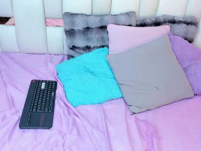 NauthyNahomi live cam on BongaCams