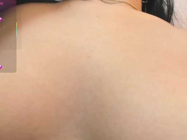 NauthyNahomi live cam on BongaCams