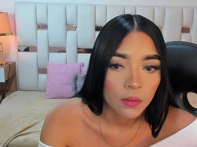 NauthyNahomi live cam on BongaCams