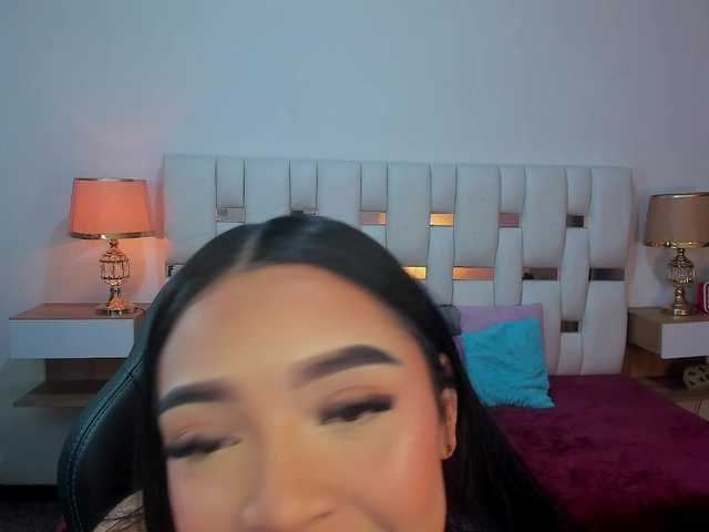 nauthynahomi cam belle