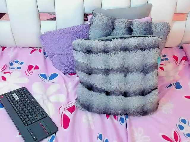 NauthyNahomi live cam on BongaCams