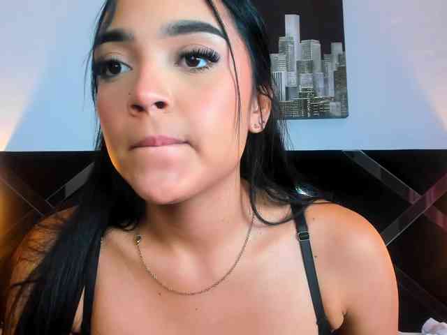 Modelo: NauthyNahomi