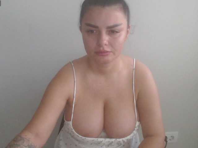 rosemaryy live cam on BongaCams