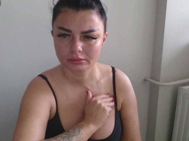 rosemaryy live cam on BongaCams