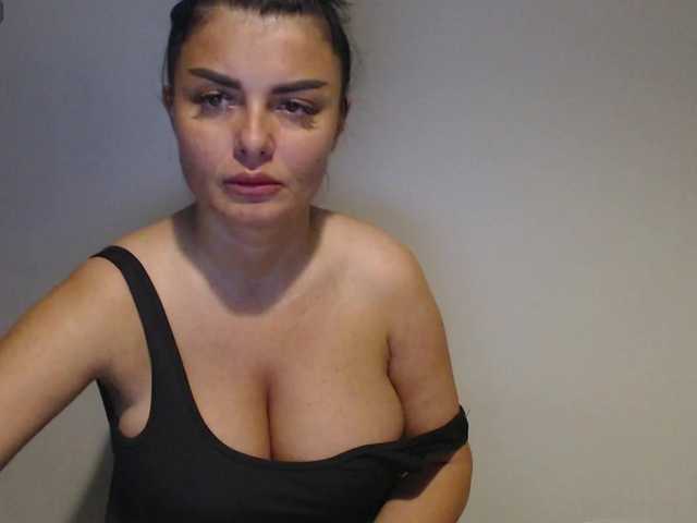 rosemaryy live cam on BongaCams