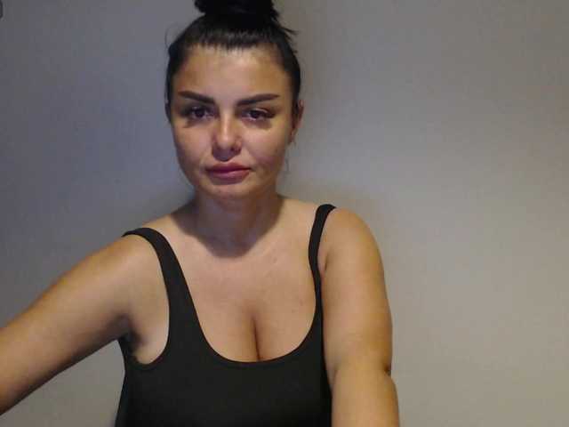 rosemaryy live cam on BongaCams