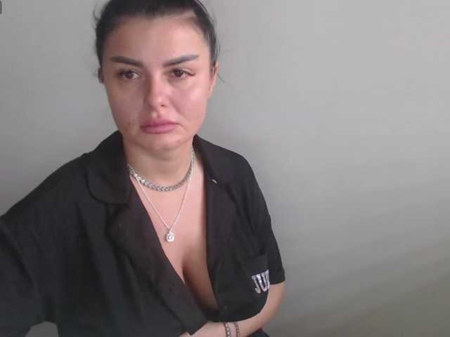 rosemaryy live cam on BongaCams