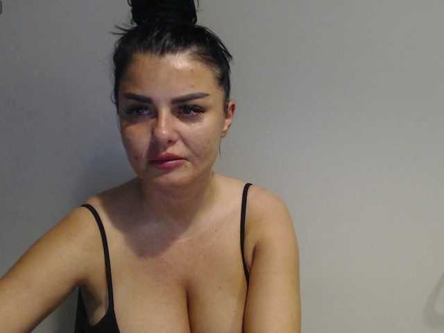 rosemaryy live cam on BongaCams