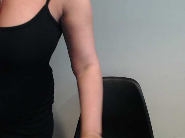 rosemaryy live cam on BongaCams