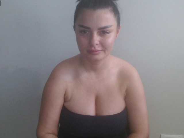 rosemaryy live cam on BongaCams