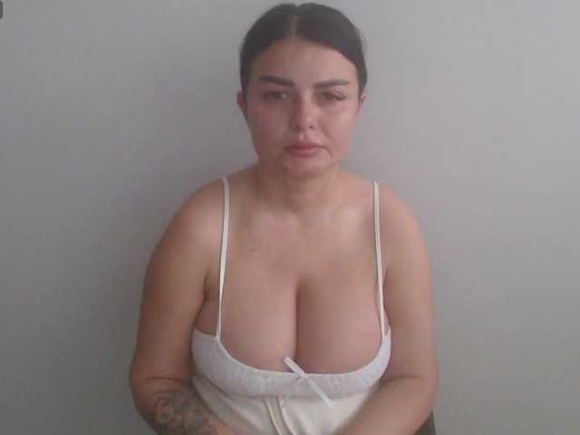 rosemaryy live cam on BongaCams