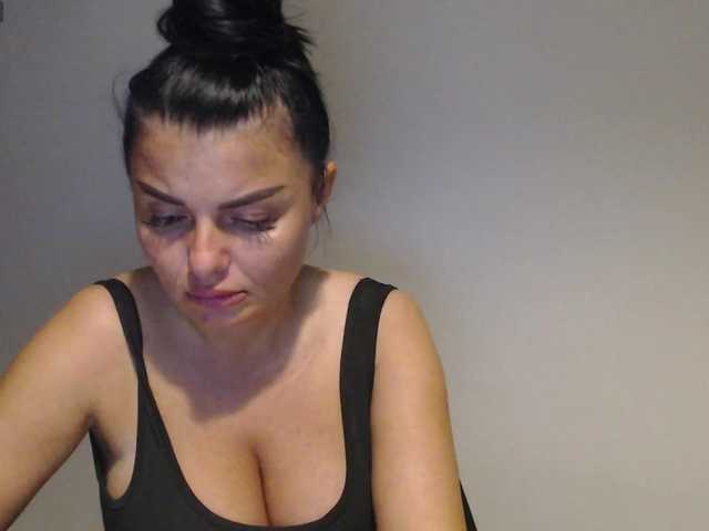 rosemaryy live cam on BongaCams