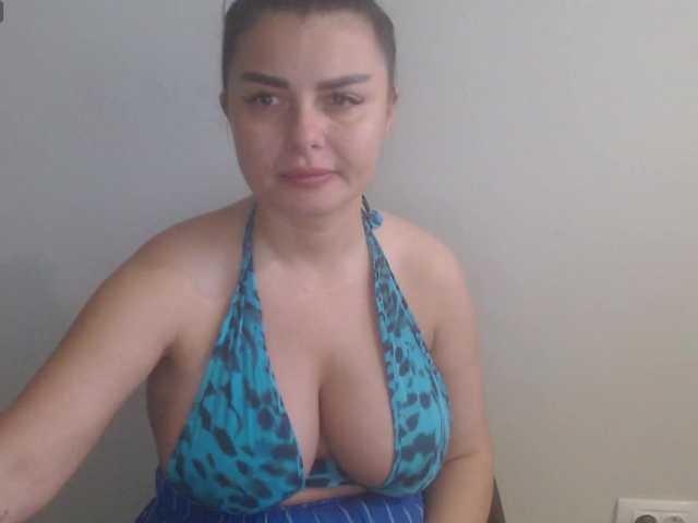 rosemaryy live cam on BongaCams