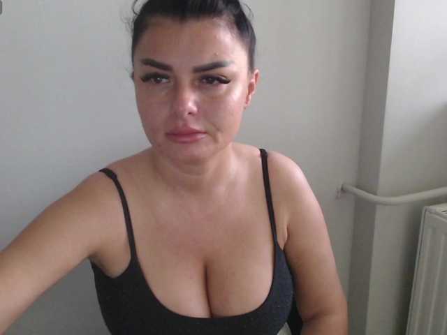 rosemaryy live cam on BongaCams