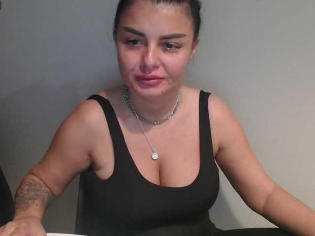 rosemaryy live cam on BongaCams