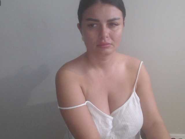 rosemaryy live cam on BongaCams