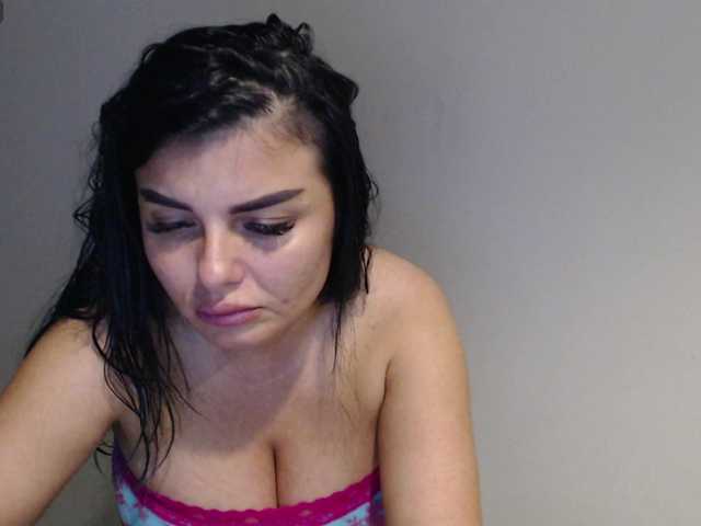 rosemaryy live cam on BongaCams