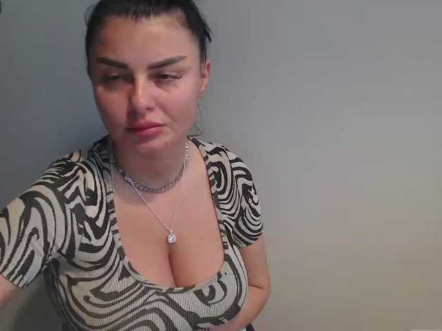 rosemaryy live cam preview
