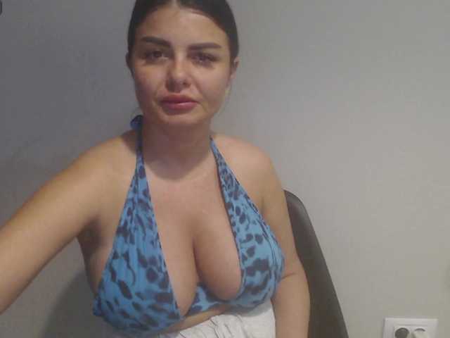 rosemaryy live cam on BongaCams