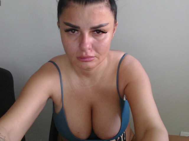 rosemaryy live cam on BongaCams