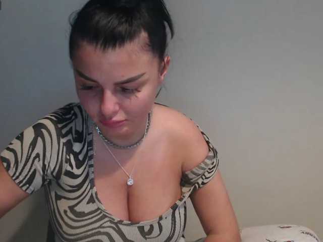 rosemaryy live cam preview