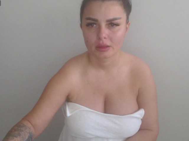 rosemaryy live cam on BongaCams