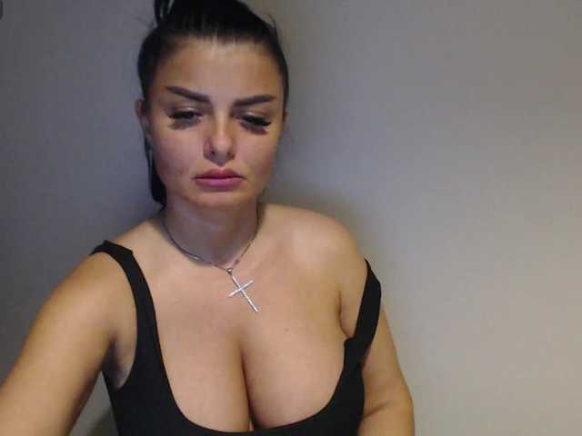 rosemaryy live cam on BongaCams