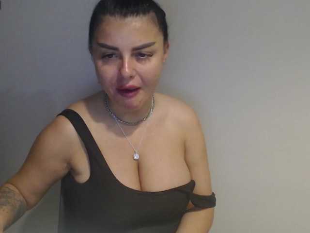 rosemaryy live cam preview