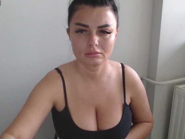 rosemaryy live cam on BongaCams
