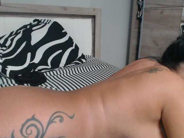 rosemaryy live cam on BongaCams