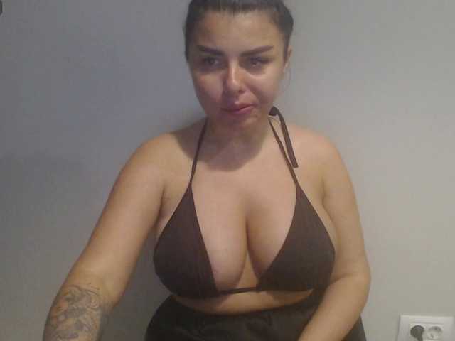 rosemaryy live cam on BongaCams