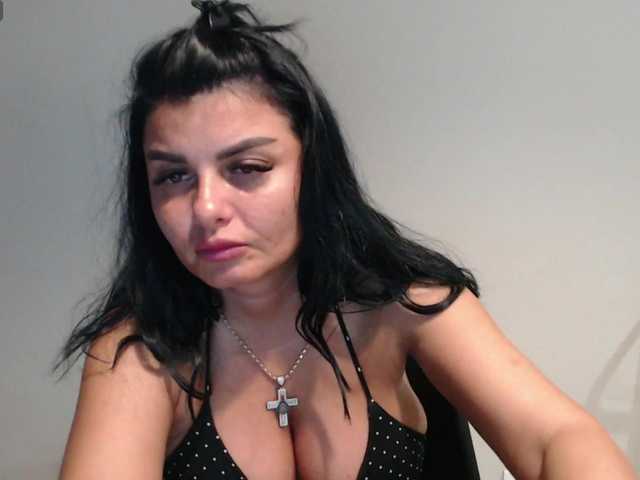 rosemaryy live cam on BongaCams