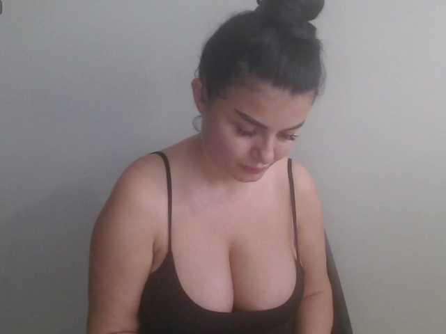rosemaryy live cam on BongaCams