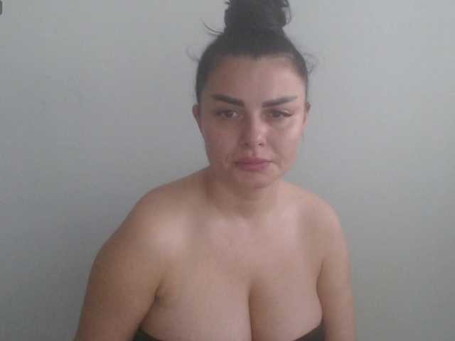 rosemaryy live cam on BongaCams
