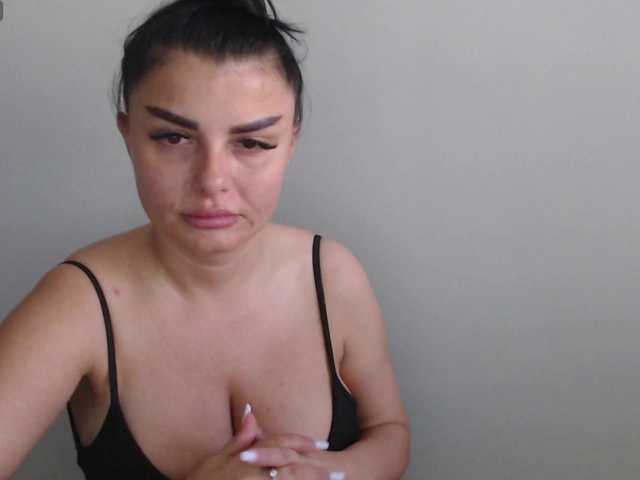 rosemaryy live cam on BongaCams