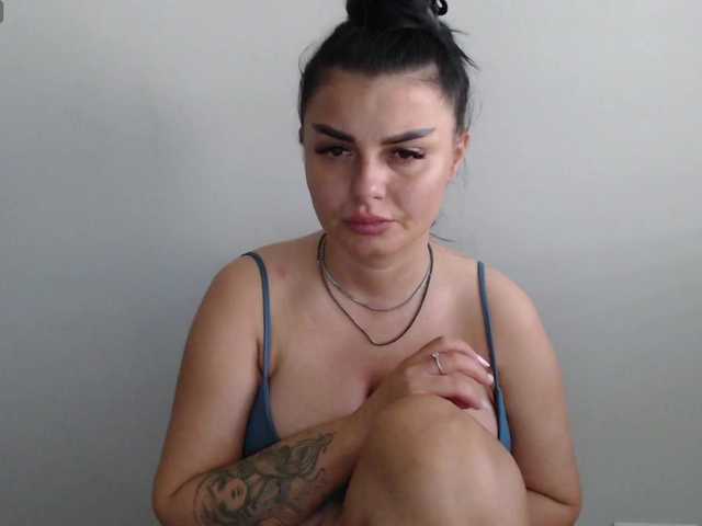 rosemaryy live cam on BongaCams