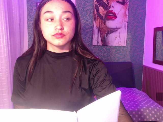 saharra-mourt live cam on BongaCams