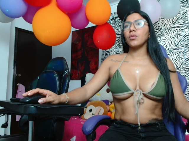 double-temptation live webcam show
