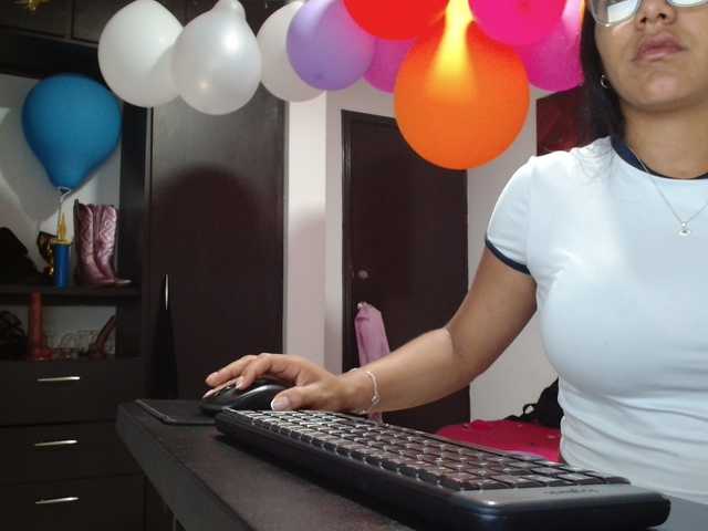double-temptation live webcam show