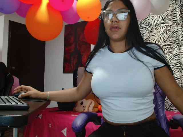 double-temptation webcam