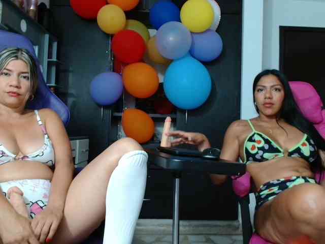 double-temptation webcam