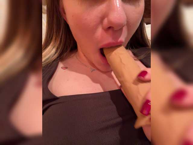 Alissa2 live cam on BongaCams