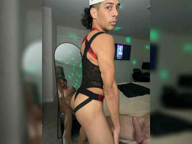 Fistinglatinowhore Sex Cam Show
