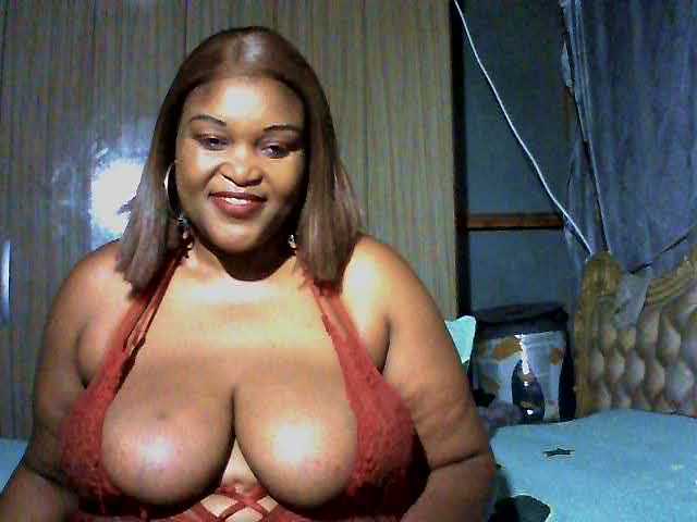 Luce-Bettie live cam preview