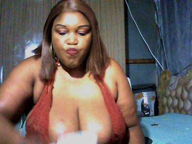 Luce-Bettie webcam