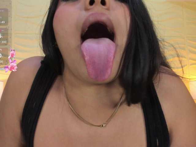Victori4Rose live cam on BongaCams