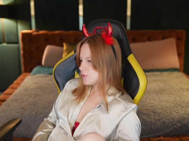 SandraSunrise live cam on BongaCams