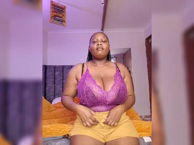 Sexxydee1 live cam on BongaCams