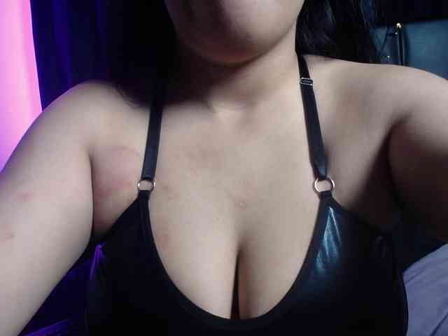 scarletqueenbj webcam